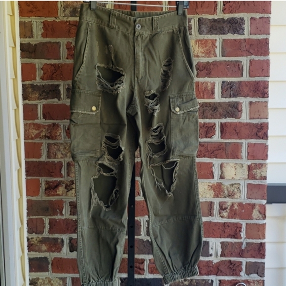 Carma Green Distressed Cargo Jeans Size 25 - Picture 2 of 13